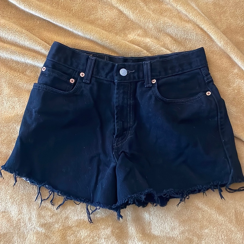 Loose fit Black Levis shorts